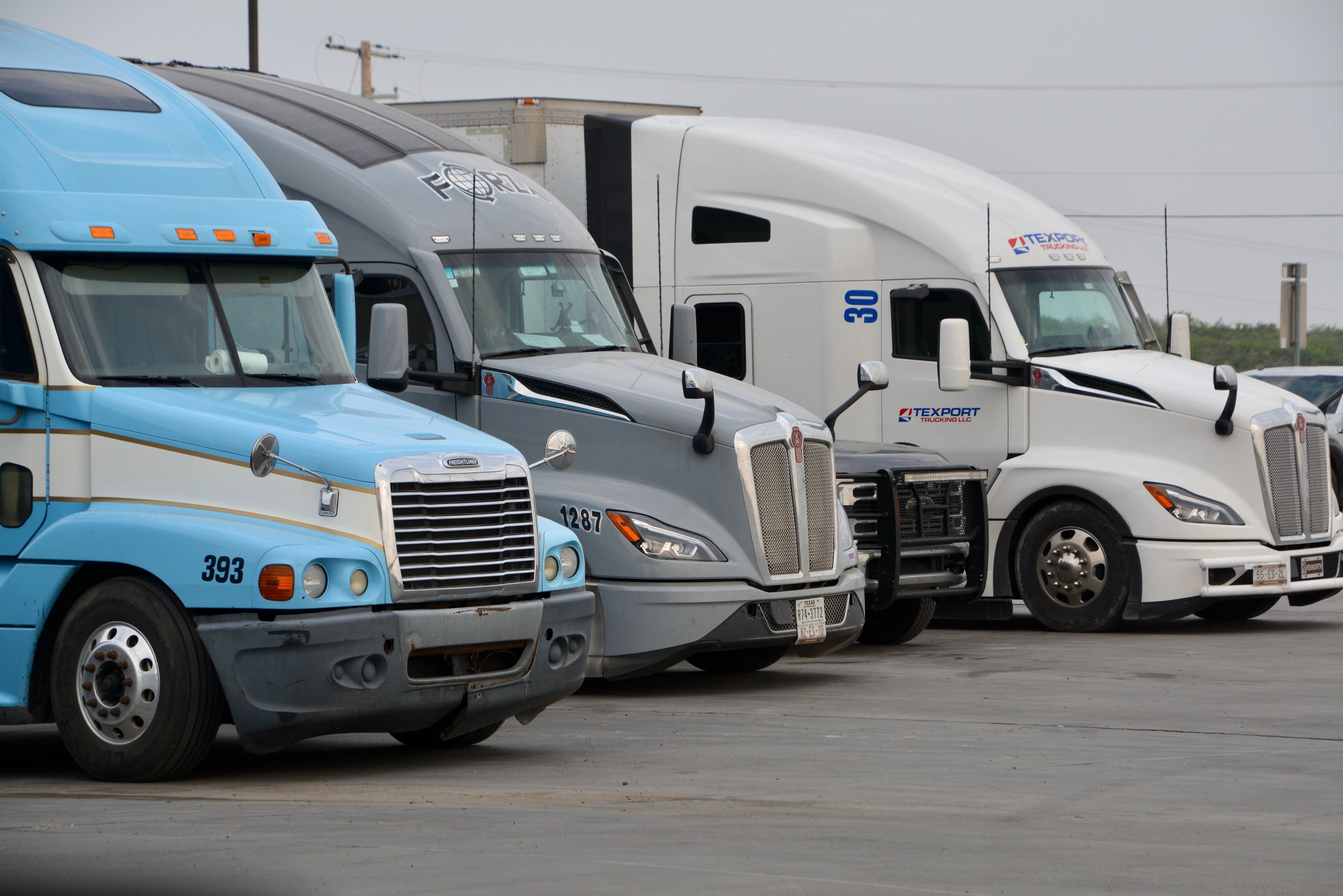 Top trucking insurance companies 2026 compared by Dragon Insurance